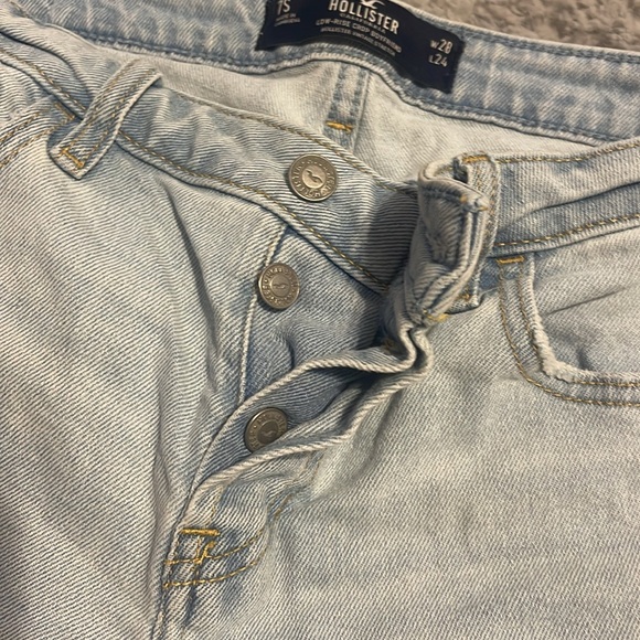 LOW RISE BOYFRIEND RIPPED JEANS - Picture 4 of 6